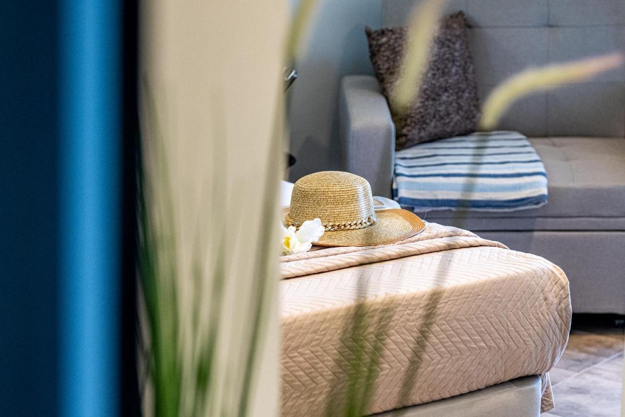 Moon Boutique Hotel Лаганас Екстериор снимка