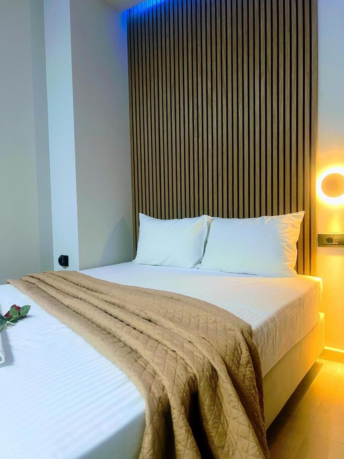 Moon Boutique Hotel Лаганас Екстериор снимка