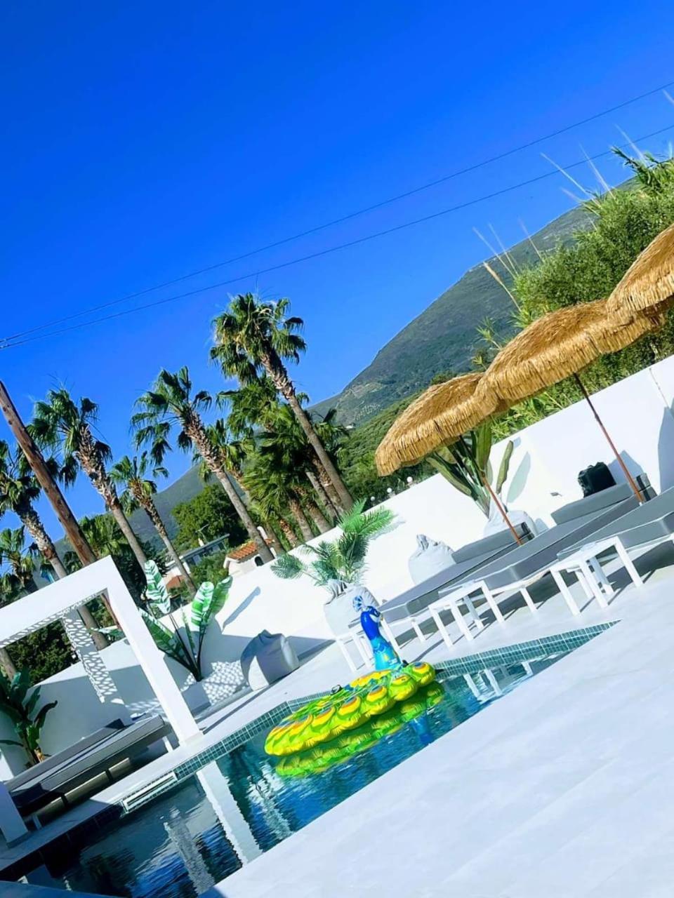 Moon Boutique Hotel Лаганас Екстериор снимка